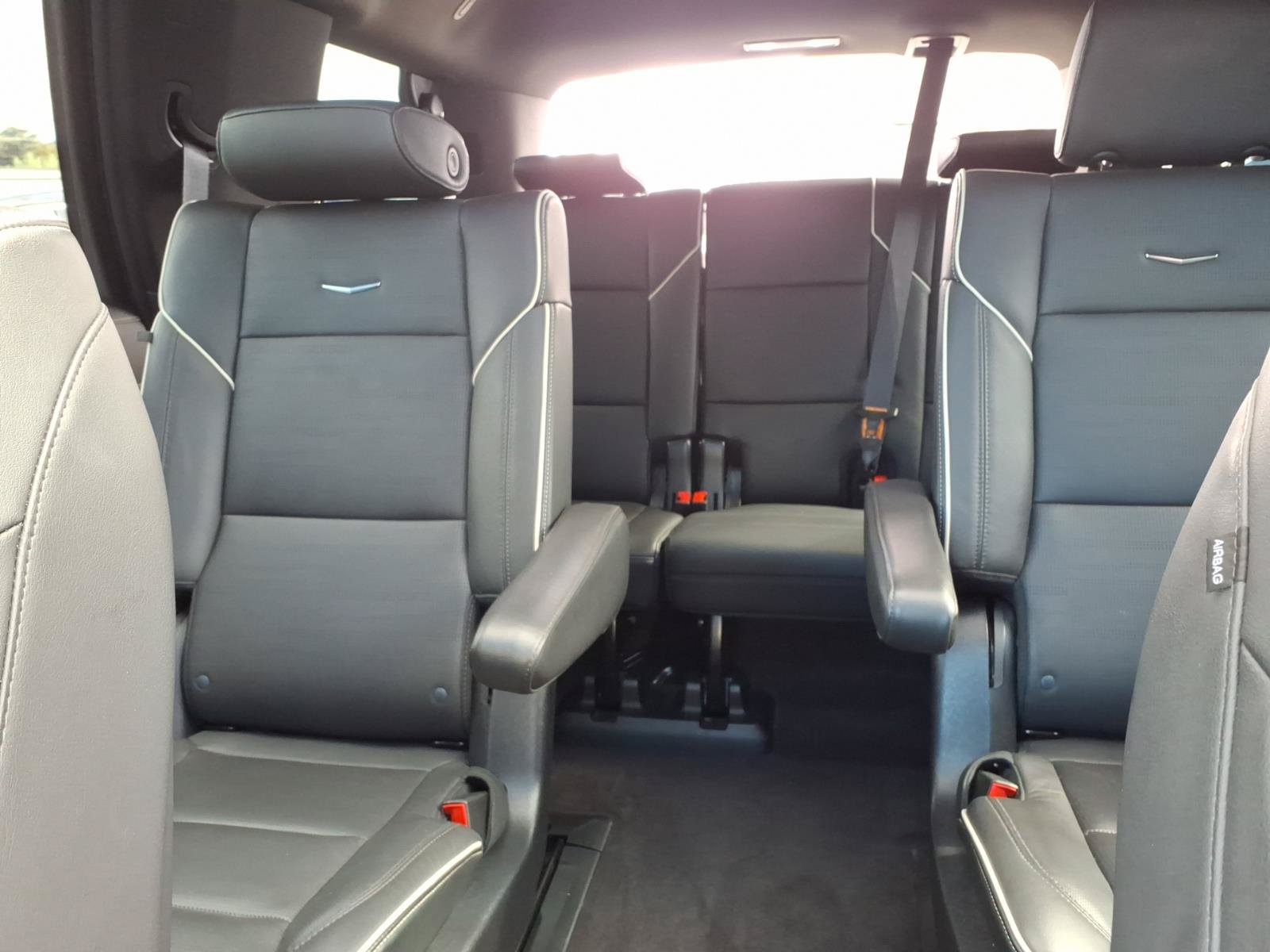 Certified 2023 Cadillac Escalade Sport w/ LPO, ONYX Package AWD/4WD image 30