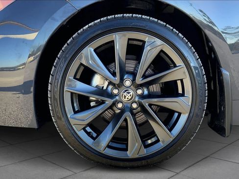 Used 2025 Toyota Corolla SE image 10