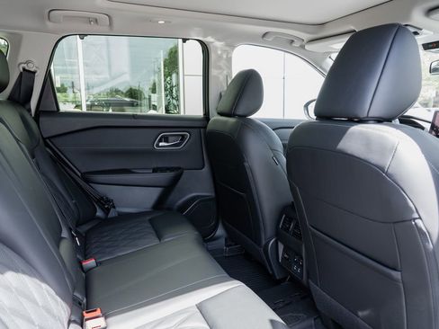 New 2026 Nissan Rogue Platinum AWD/4WD image 27