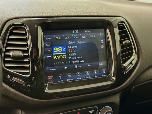 Used 2018 Jeep Compass Limited w/ Navigation Group image 21