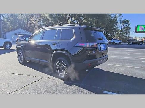 New 2026 Jeep Cherokee Limited image 28