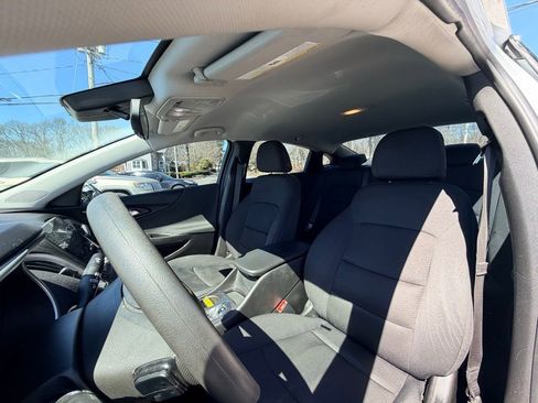 Used 2023 Chevrolet Malibu LS image 5