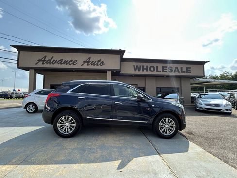 Used 2017 Cadillac XT5 Luxury w/ Driver Awareness Package FWD image 1