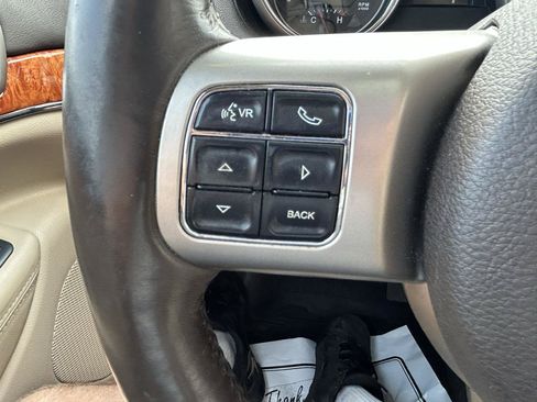 Used 2011 Jeep Grand Cherokee Overland AWD/4WD image 19