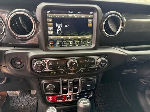 Used 2021 Jeep Wrangler Unlimited Rubicon image 40