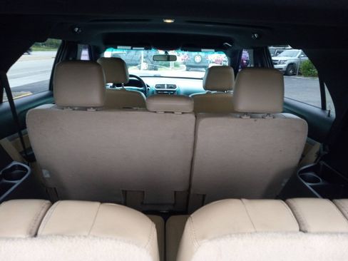 Used 2016 Ford Explorer XLT w/ Equipment Group 202A FWD image 13