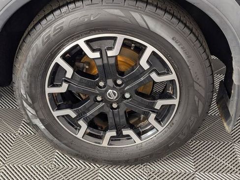 Used 2019 Nissan Pathfinder SL image 8