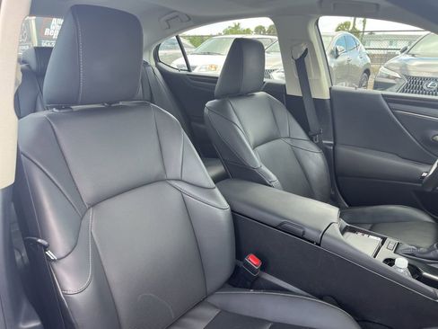 Used 2023 Lexus ES 250 w/ Premium Package AWD/4WD image 11