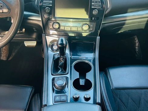 Used 2019 Nissan Maxima SR w/ Premium Package FWD image 14