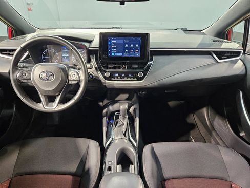 Used 2025 Toyota Corolla SE FWD image 10