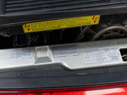 Used 1997 Porsche 911 Turbo S AWD/4WD image 94