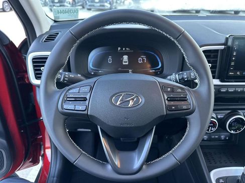 New 2025 Hyundai Venue Limited image 15