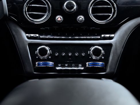 Used 2022 Rolls-Royce Ghost AWD/4WD image 40