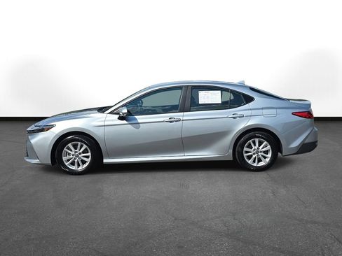Used 2025 Toyota Camry LE w/ Convenience Package AWD/4WD image 9
