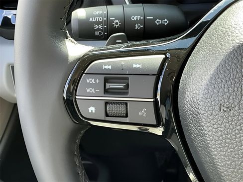 New 2025 Honda Pilot EX-L image 38