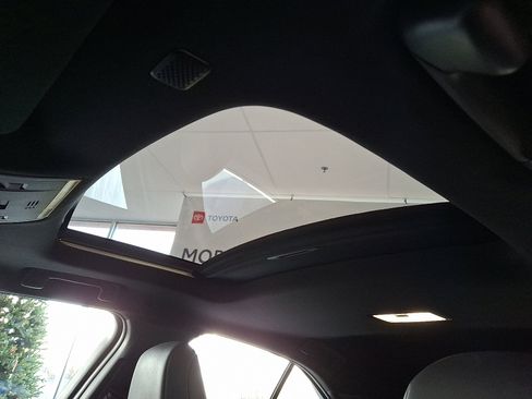 Used 2021 Lexus UX 250h w/ Premium Package image 15