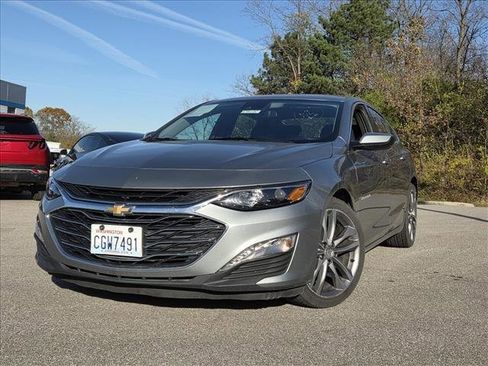 Used 2023 Chevrolet Malibu LT image 3
