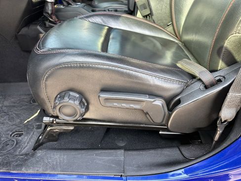 Used 2019 Jeep Wrangler Unlimited Rubicon w/ Dual Top Group image 12