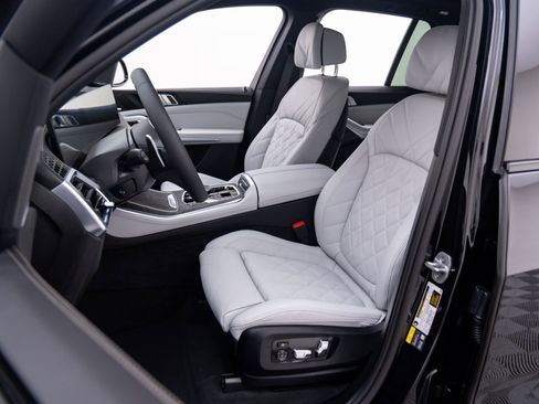 New 2026 BMW X5 xDrive50e w/ M Sport Package image 16