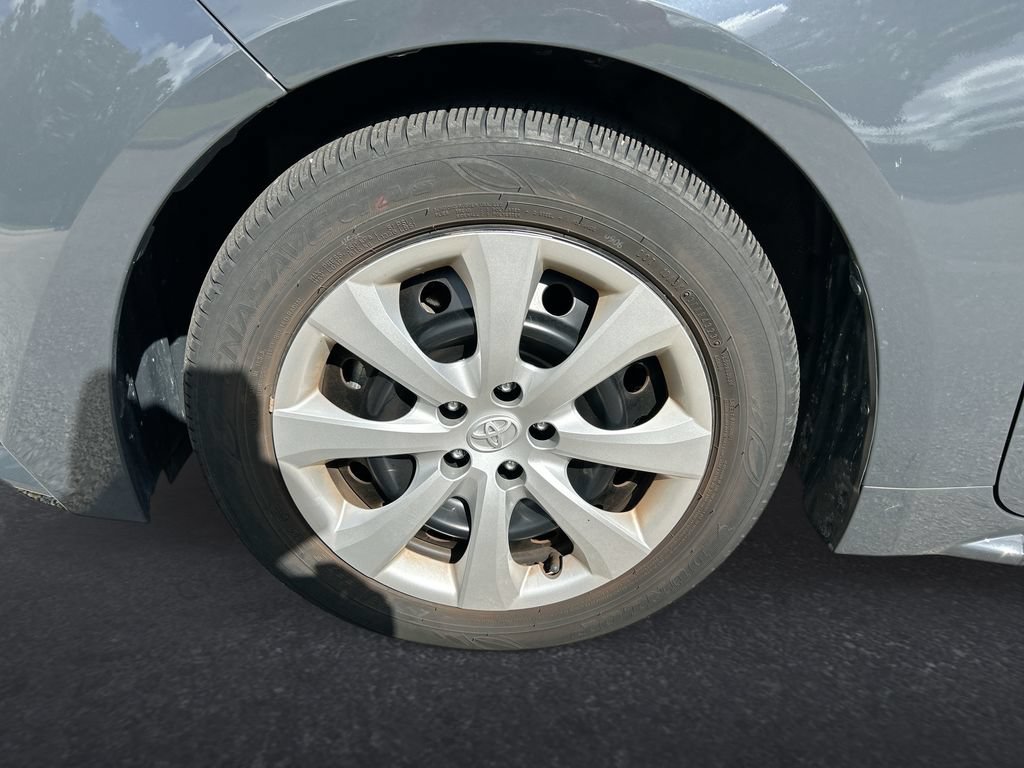 Used 2024 Toyota Corolla LE FWD image 10