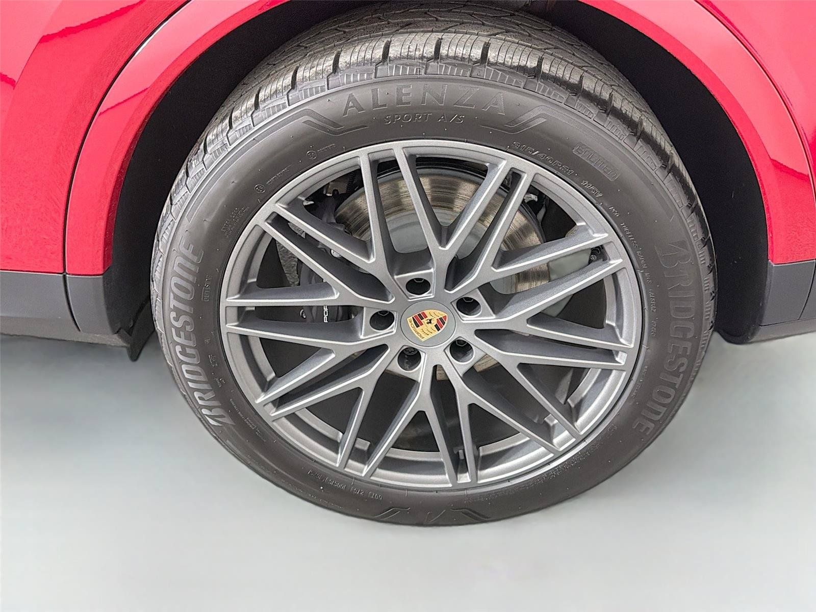 Certified 2026 Porsche Cayenne AWD/4WD image 12