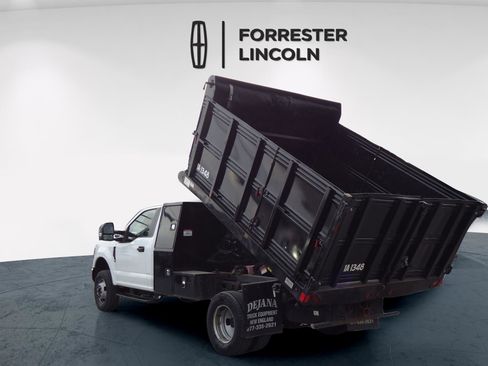 Used 2022 Ford F350 XL w/ Power Equipment Group image 4