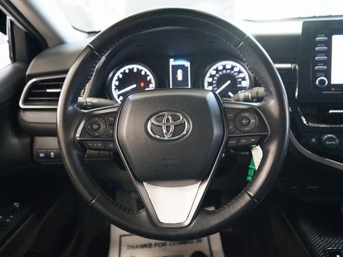 Used 2022 Toyota Camry SE image 28