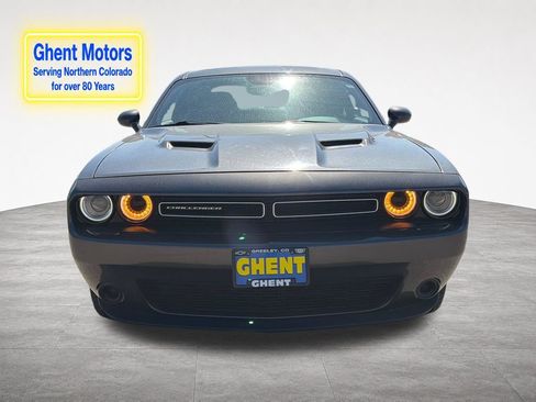 Used 2019 Dodge Challenger SXT RWD image 8