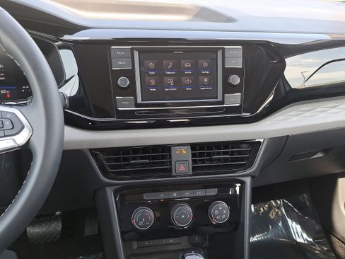 Certified 2024 Volkswagen Taos S FWD image 20