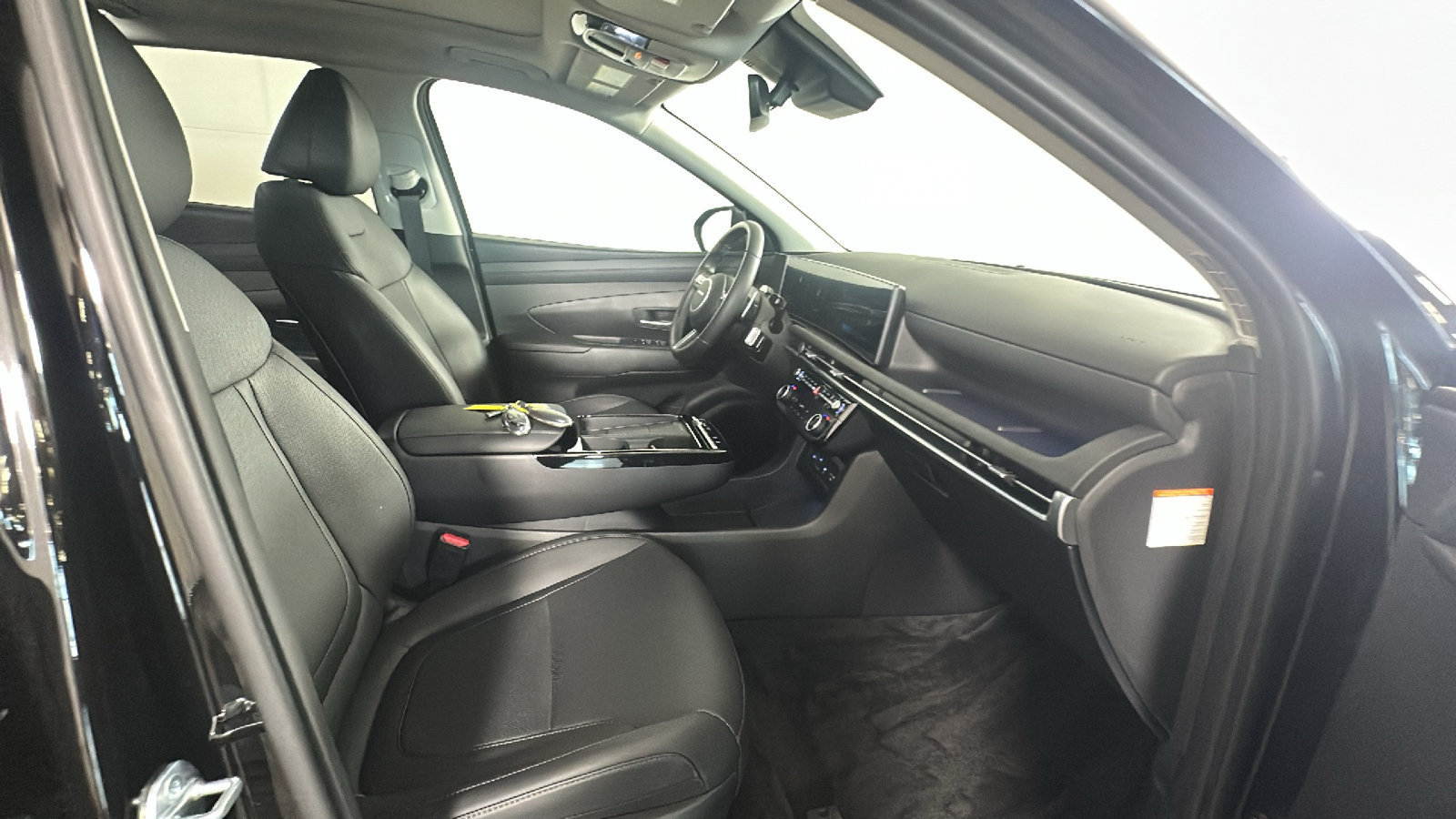 Certified 2025 Hyundai Tucson SEL AWD/4WD image 34