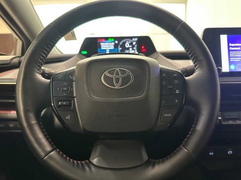 Used 2024 Toyota Prius Prime FWD image 11