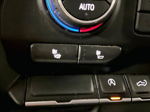 Used 2019 Chevrolet Silverado 1500 LT w/ All-Star Edition image 35