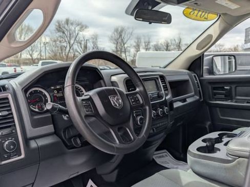 Used 2018 RAM 1500 Express AWD/4WD image 13