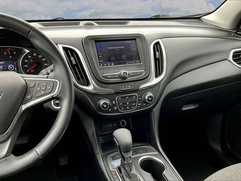 Used 2024 Chevrolet Equinox LT AWD/4WD image 11