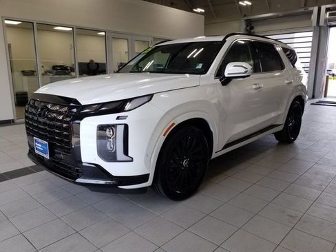 Certified 2025 Hyundai Palisade Calligraphy AWD/4WD image 2