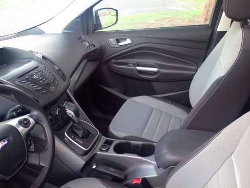 Used 2013 Ford Escape SE image 12