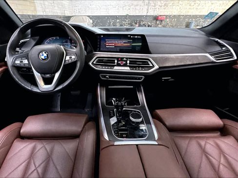 Used 2023 BMW X5 xDrive40i w/ Premium Package AWD/4WD image 17