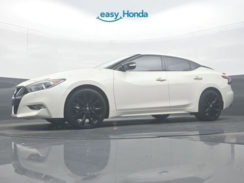 Used 2017 Nissan Maxima SR w/ Midnight Edition image 29