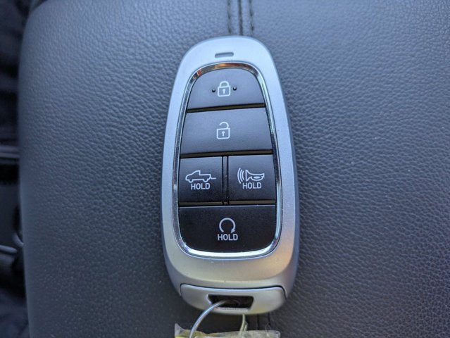 Used 2024 Hyundai Santa Cruz Limited AWD/4WD image 30