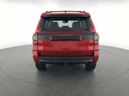 New 2026 Toyota 4Runner SR5 AWD/4WD image 7
