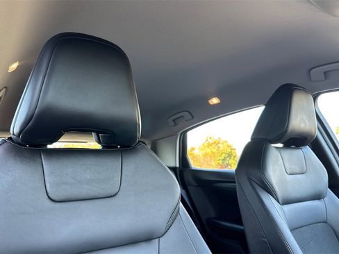 Certified 2023 Nissan Ariya AWD image 17