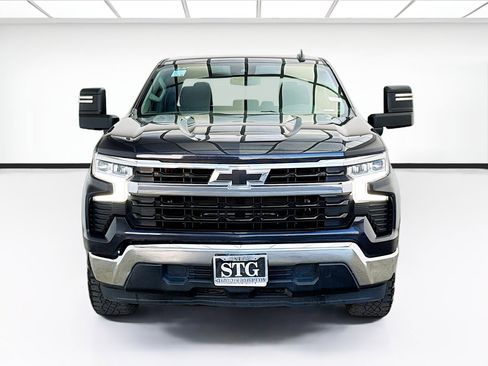 Used 2023 Chevrolet Silverado 1500 LT RWD image 2