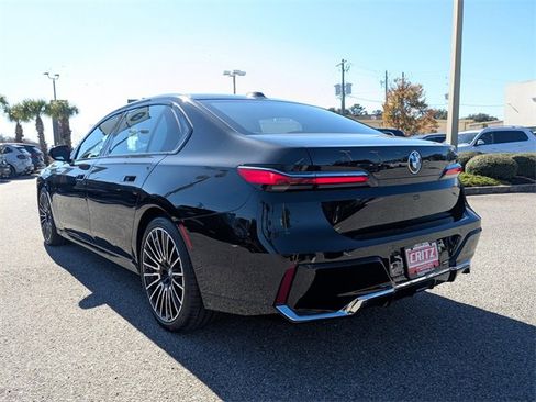 New 2026 BMW 740i w/ Executive Package image 7