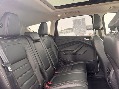 Used 2018 Ford Escape Titanium image 25