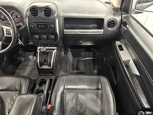 Used 2017 Jeep Compass High Altitude AWD/4WD image 22