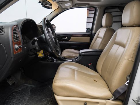 Used 2006 Saab 9-7X 5.3i image 4