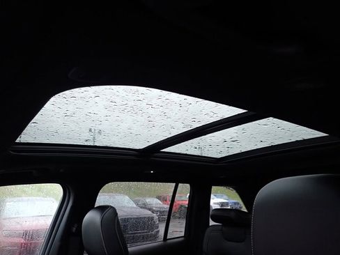 New 2025 Jeep Grand Cherokee Limited w/ MOPAR Finishing Package image 18