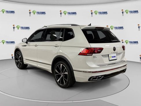 Used 2022 Volkswagen Tiguan SEL R-Line image 3