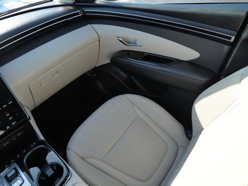 Certified 2023 Hyundai Tucson Limited w/ Cargo Package image 11