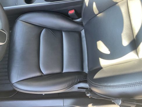 Used 2020 Tesla Model 3 Long Range image 18